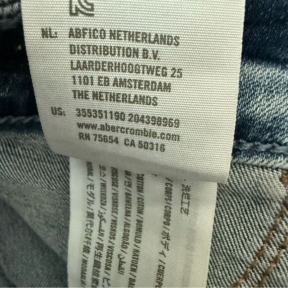 Hollister High-Rise Crop Jeans Women’s Size 27 L26 Blue Distressed Denim NWT - Picture 7 of 10